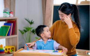 3 fantastici vantaggi per genitori e figli che colorano insieme durante le vacanze